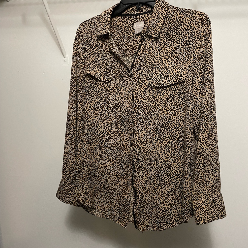 Chico’s Size 1 Animal Print Long Sleeved Button Shirt
